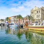Awesome In Aigues-Mortes