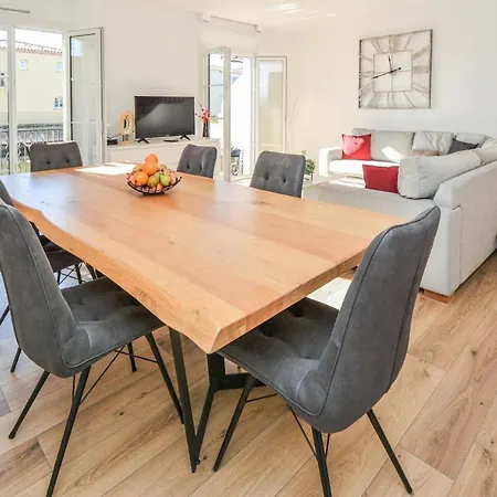 Casa vacanze 3 Bedroom In Aigues-Mortes