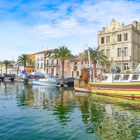 Awesome In Aigues-Mortes