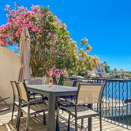 Casa vacanze 3 Bedroom In Aigues-Mortes